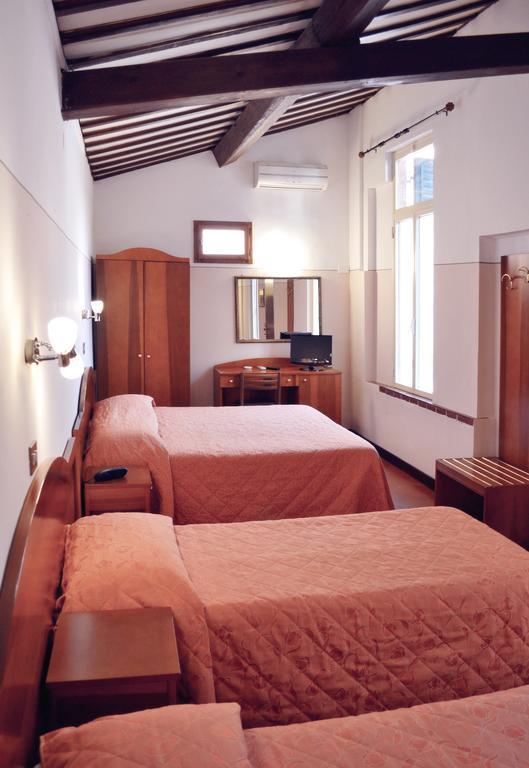 Hotel Arno Bellariva Florenţa Cameră foto
